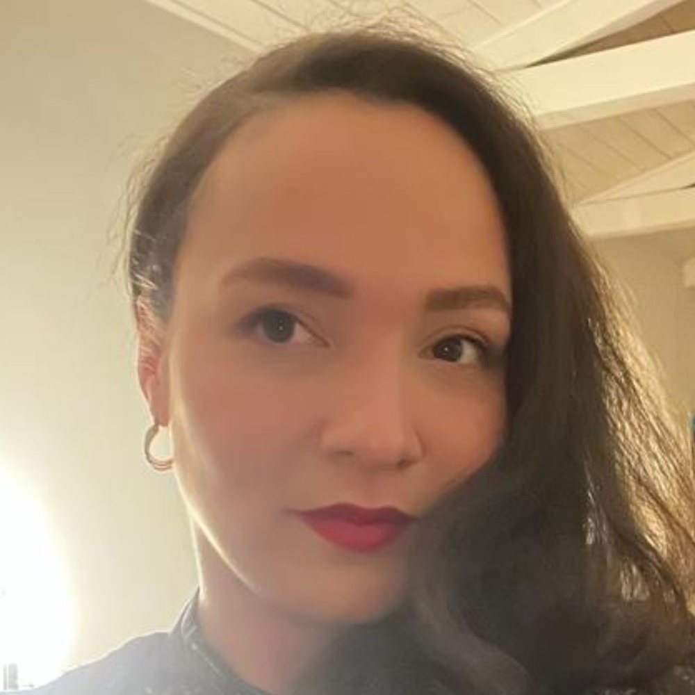 Meet your Posher, Maria